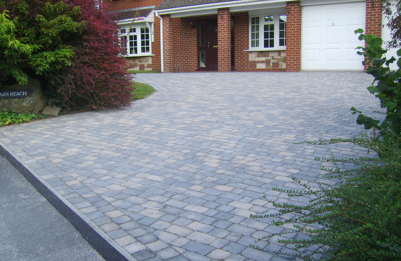 Cost Of A New Driveway Comparing Tarmac Block Paving Concrete